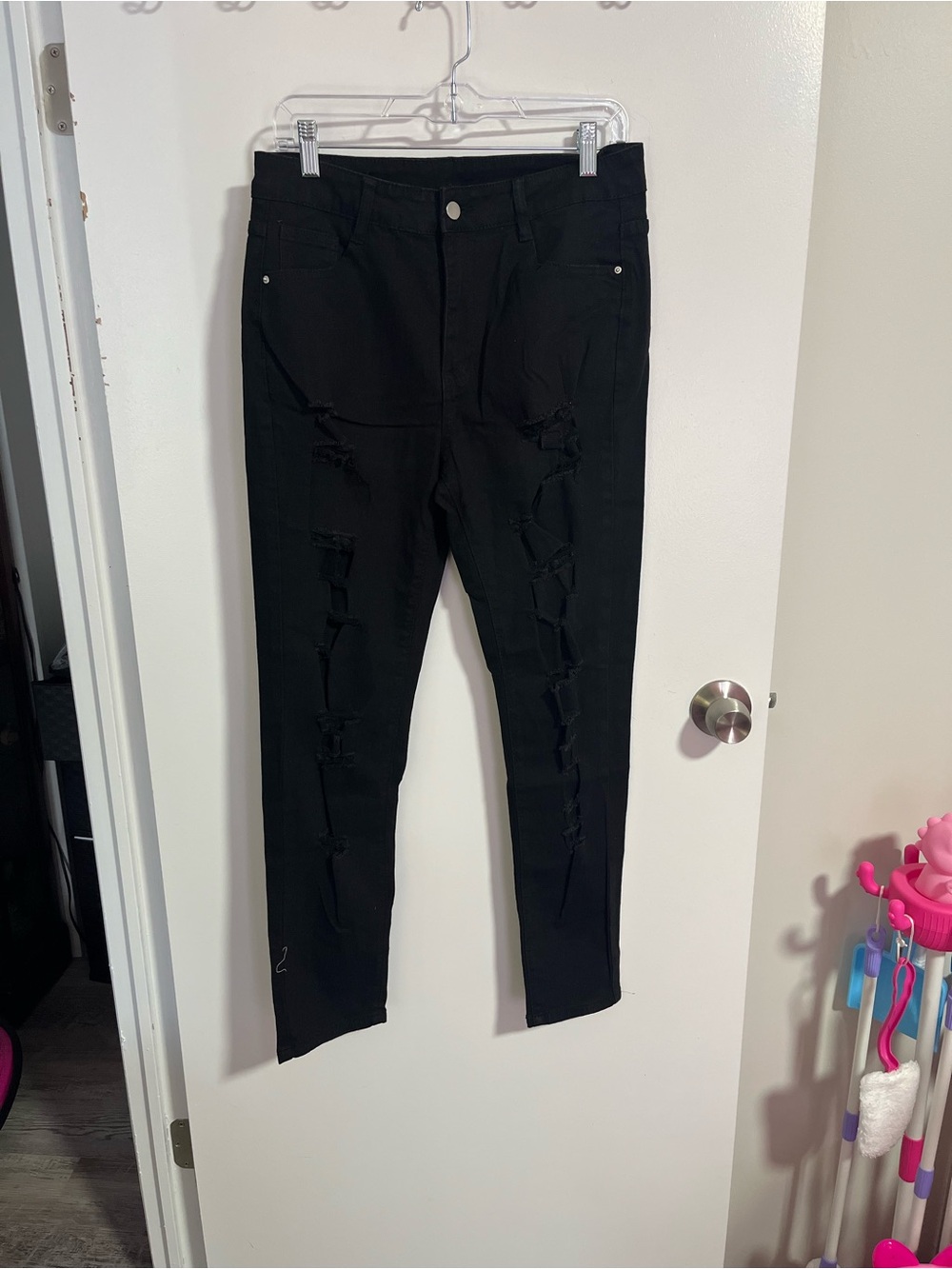 Amazon Women’s Skinny Jeans Black Distressed